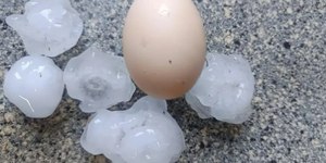 Temporal de granizo "gigante" atinge o Rio Grande do Sul