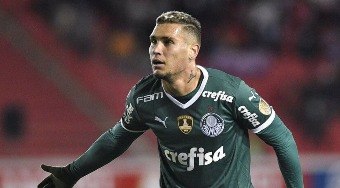 Santos sonda Rafael Navarro, mas Palmeiras descarta saída