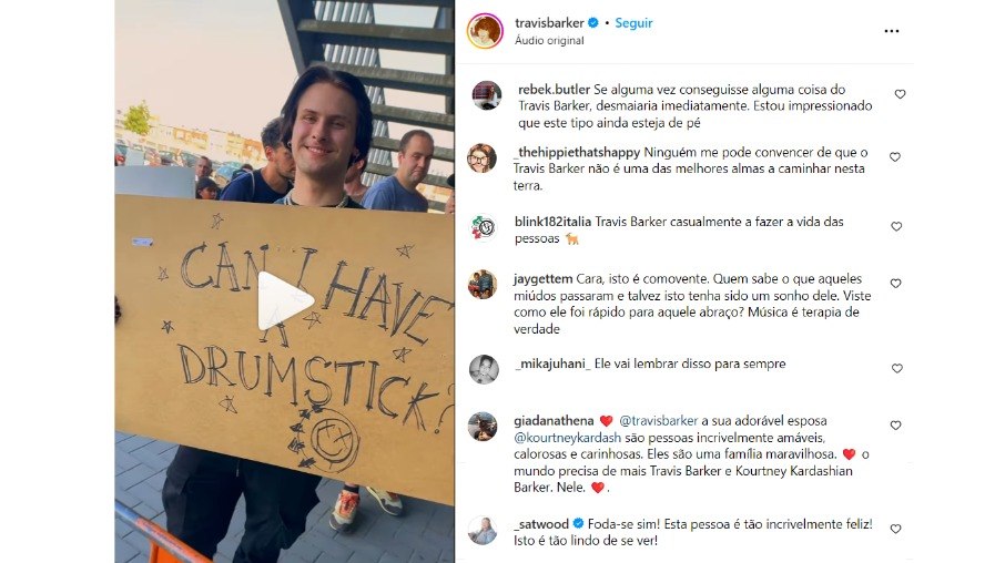 Internausta ficam comovidos com reação de fã ao receber presente de Travis Barker