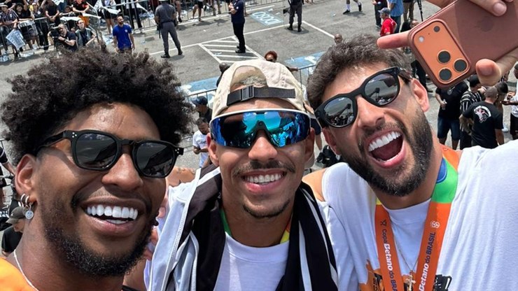 %22Hat-trick%22%20de%20vices%3F%20Lateral%20do%20Corinthians%20provoca%20Palmeiras