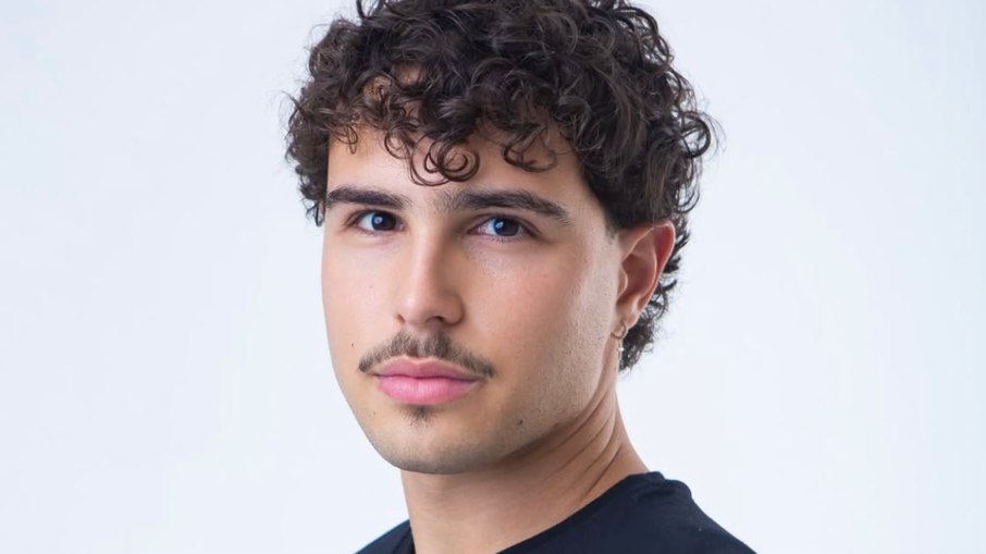 Igor Jansen diz que viverá personagem mais maduro em nova novela das sete Igor Jansen diz que viverá personagem mais maduro em nova novela das sete