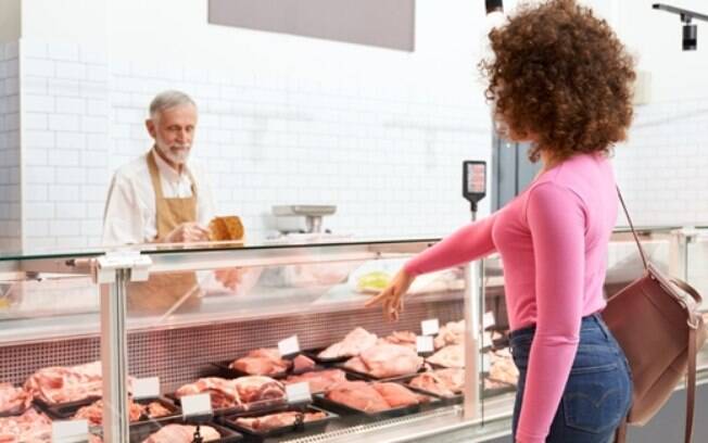 Churrasco tem aumentado o preço das carnes e influenciado o brasileiro