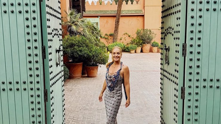 Angélica compartilha fotos no Marrocos com passeio no deserto