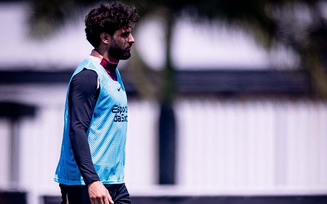 Corinthians chega ao Beira-Rio com risco elevado de suspensões