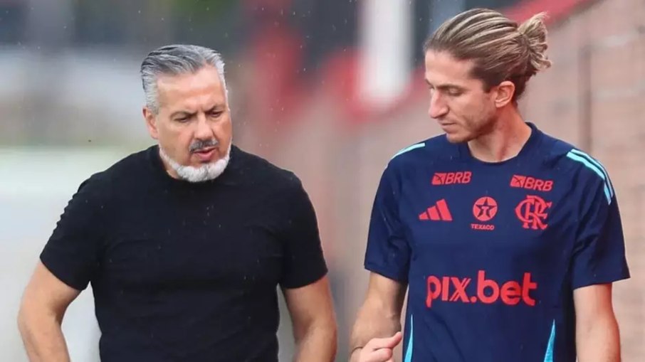José Boto exalta Filipe Luís antes de final da Libertadores José Boto exalta Filipe Luís antes de final da Libertadores