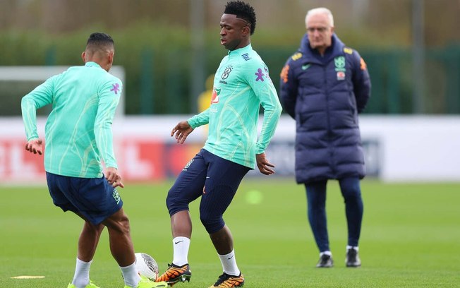 Vini Jr durante treinamento da Seleção Brasileira em Londres - Foto: Rafael Ribeiro / CBF