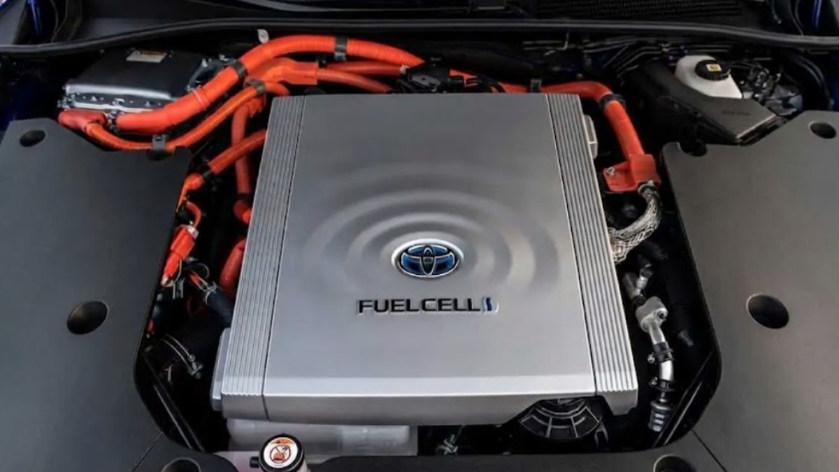 Motor do sedã Mirai, testado na Hilux H2 
