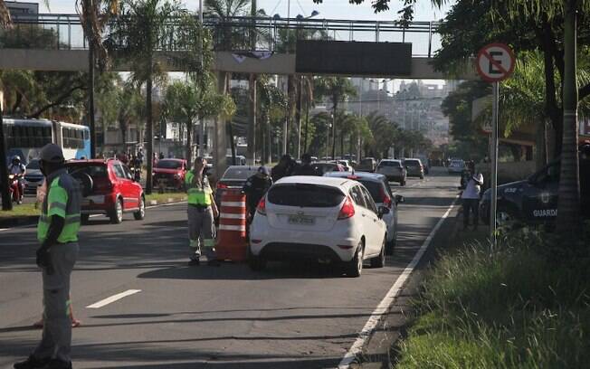 Barreiras sanitárias: 317 veículos são abordados neste sábado em Campinas