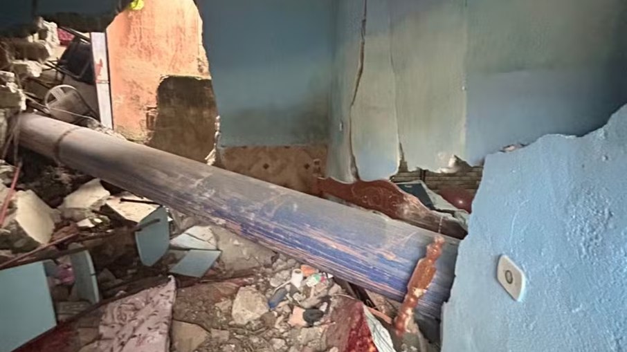 Idosa morre após ser atingida por tubulação da Sabesp em Mauá Idosa morre após ser atingida por tubulação da Sabesp em Mauá