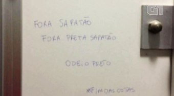 Faculdade%20%C3%A9%20acusada%20de%20racismo%20por%20cartaz%20segregacionista