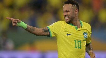 Médico revela previsão para retorno de Neymar aos gramados