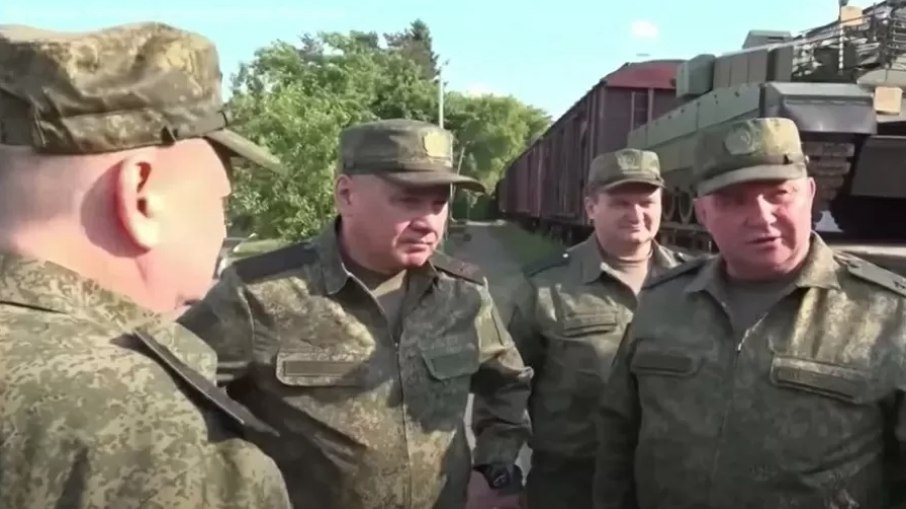 Ministro de defesa russo, Sergei Shoigu, apareceu na TV após rebelião do grupo Wagner