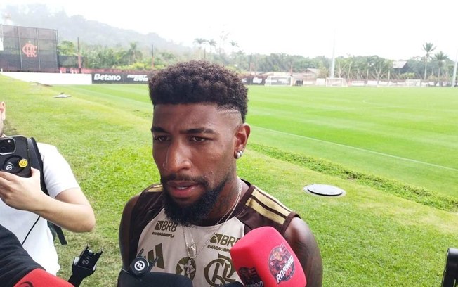 Royal conversou com jornalistas no CT George Helal após treino do Flamengo