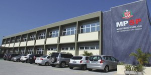 PCSP acha esmeraldas e dinheiro em ação contra dono da Ultrafarma