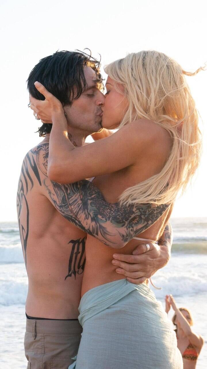 Pamela anderson & tommy lee (домашнее видео памеллы андерсон и томи ли. сюжет снимает сам томи