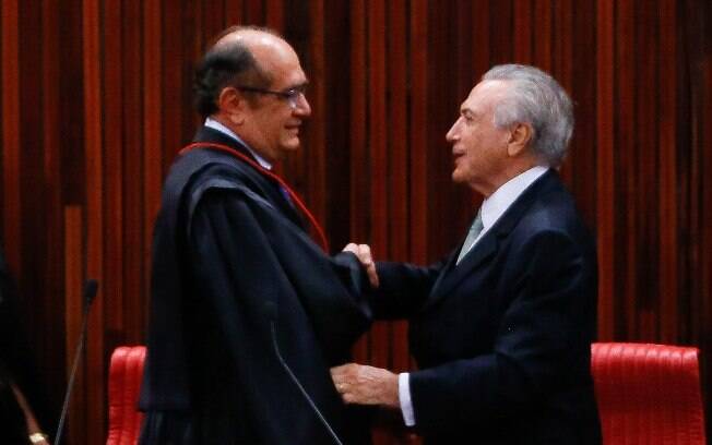 Michel Temer e Gilmar Mendes durante sessão do TSE para julgar ação que pedia cassação da chapa Dilma-Temer