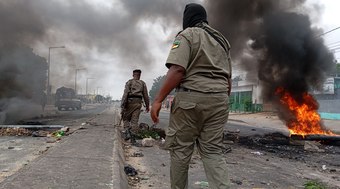 Protestos%20p%C3%B3s-eleitorais%20deixaram%20pelo%20menos%20125%20mortos%20em%20Mo%C3%A7ambique