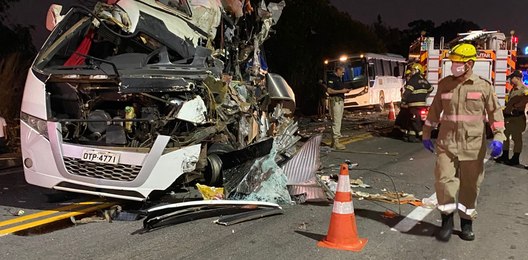 Acidente com ônibus de estudantes da UFPA mata cinco na BR-153