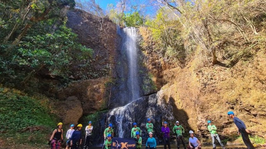 Cachoeira Alta é ponto de encontro de aventureiros e praticantes de rapel Cachoeira Alta é ponto de encontro de aventureiros e praticantes de rapel