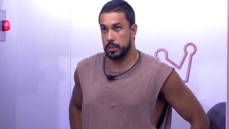 Maike é eliminado do 