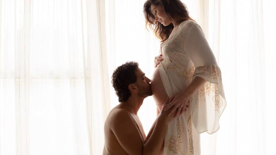 Juliana Schalch está grávida de 8 meses de Martim, seu filho com Henrique Guimarães
