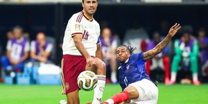 Espanha apaga brilho da França e está na final da Copa outra vez