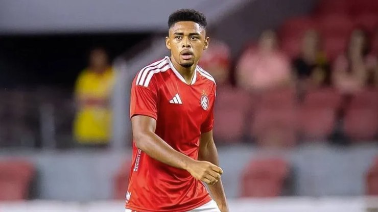 Zagueiro do Inter é suspenso até que Pec volte aos treinos