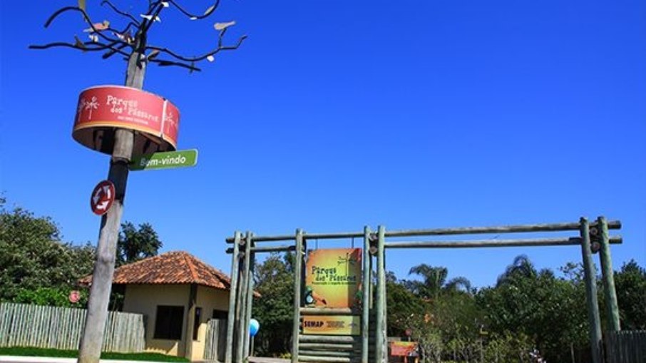 Monumento Natural dos Costões Rochosos - Rio das Ostras (RJ)