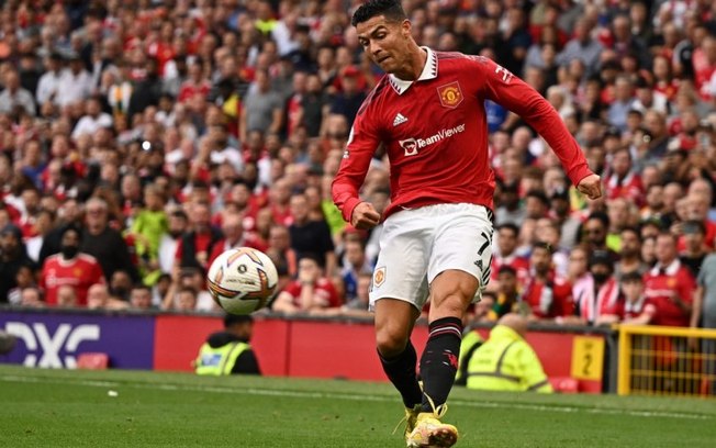 Técnico do Manchester United diz que Cristiano Ronaldo tem chance de ser titular