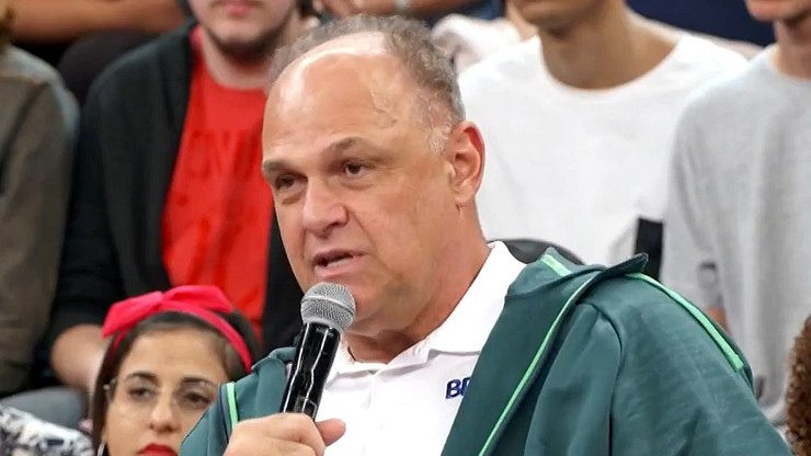 Famosos lamentam morte de Oscar Schmidt: "Gênio do esporte"