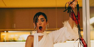 Noiva de Felipe Araújo, Lara Prado abre álbum do chá de lingerie