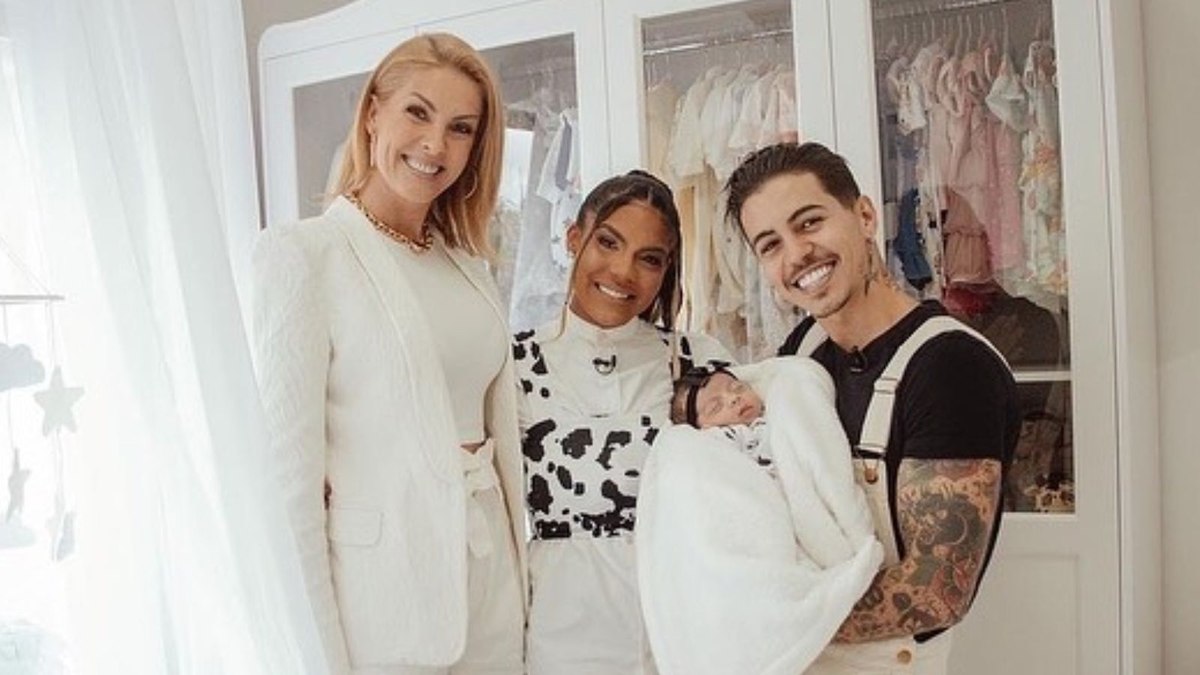 Anna Hickmann conhece quarto da filha de Tays Reis e Biel