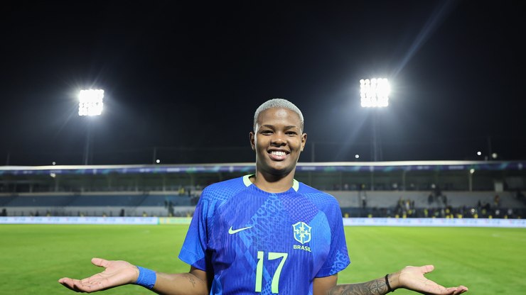Conheça Jhonson, autora do gol da vitória do Brasil sobre o Japão