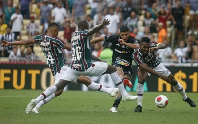 Na emoção! Cano marca no fim, Fluminense elimina o Botafogo e vai à final do Carioca