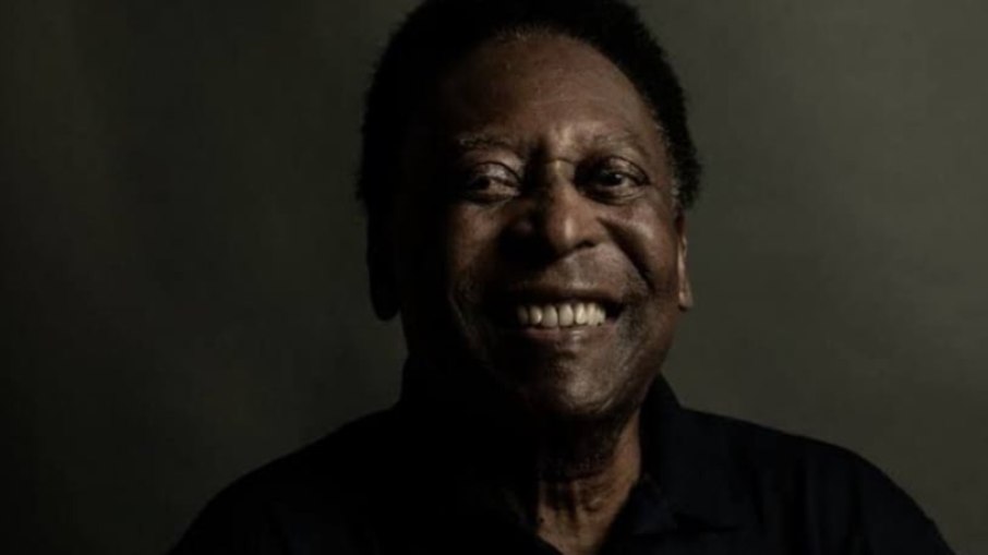 Perfil de Pelé publica carta aberta na web: 'Deixo a minha admiração, solidariedade e amor'