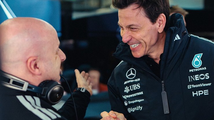 Wolff rebate Verstappen e diz que rival vive “pesadelo” na F1