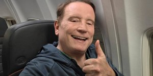 Cabrini enfrenta mais de 10 horas de atraso antes de voo ao RJ