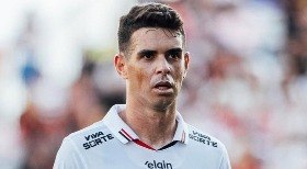 Torcedores reagem à saída de Richard Ríos