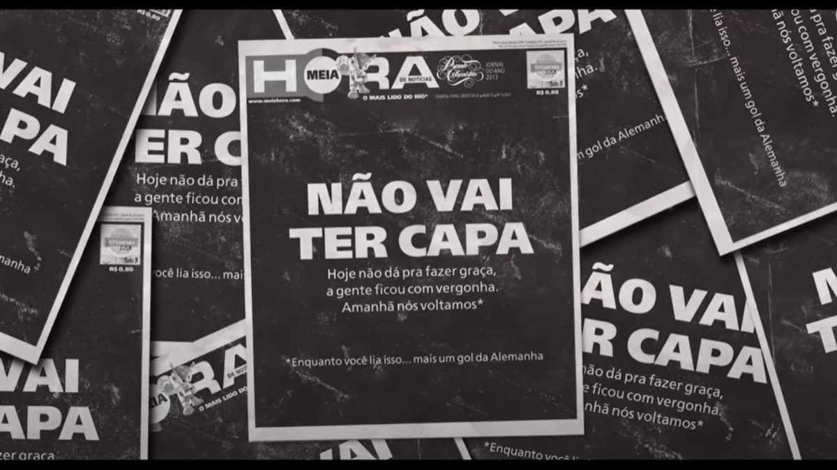 Exemplares do jornal Meia Hora sendo distribuídos nas bancas do Rio de Janeiro, consolidando sua posição entre os mais lidos do país Exemplares do jornal Meia Hora sendo distribuídos nas bancas do Rio de Janeiro, consolidando sua posição entre os mais lidos do país