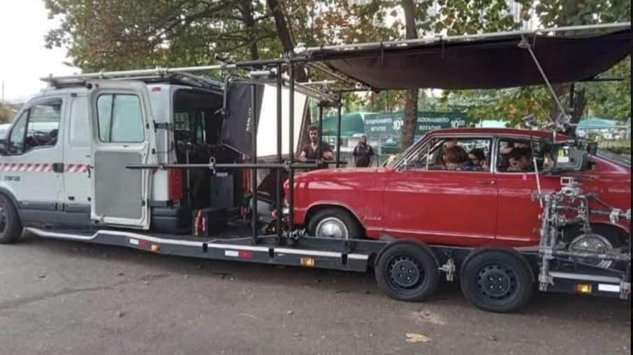 Opel Kadet 1968 durante filmagens de Ainda Estou Aqui