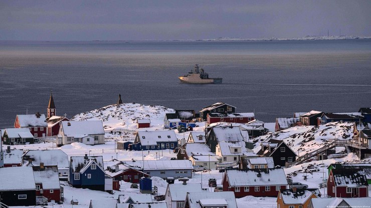 Congressistas dos EUA visitam a Groenlândia em sinal de apoio