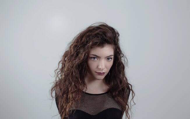 No Grammy Award 2018, a cantora Lorde está concorrendo a Álbum do ano com 