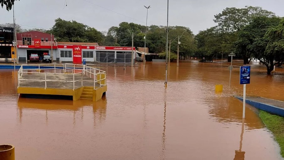 Rio Uruguai no centro de São Borja (RS) Rio Uruguai no centro de São Borja (RS)