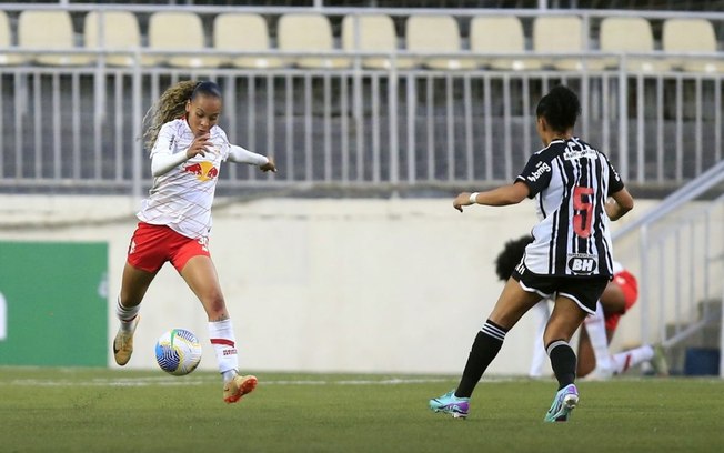 Bragantinas vencem a primeira no Brasileirão Feminino A1