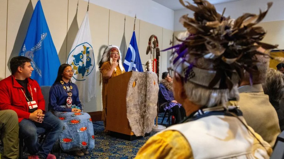 Vaticano devolve artefatos indígenas históricos ao Canadá