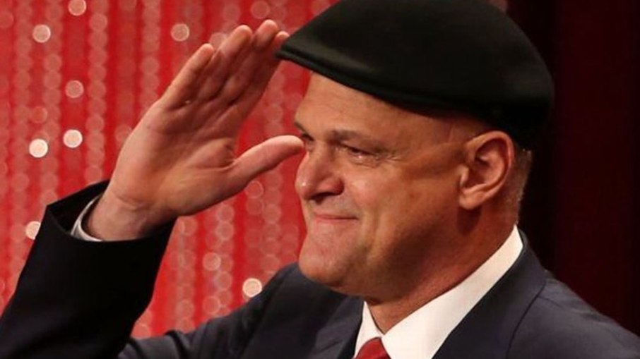 Lenda do basquete, Oscar Schmidt tem mal-estar e é hospitalizado