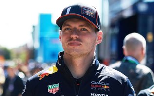 Verstappen comenta sobre possível ida para Mercedes