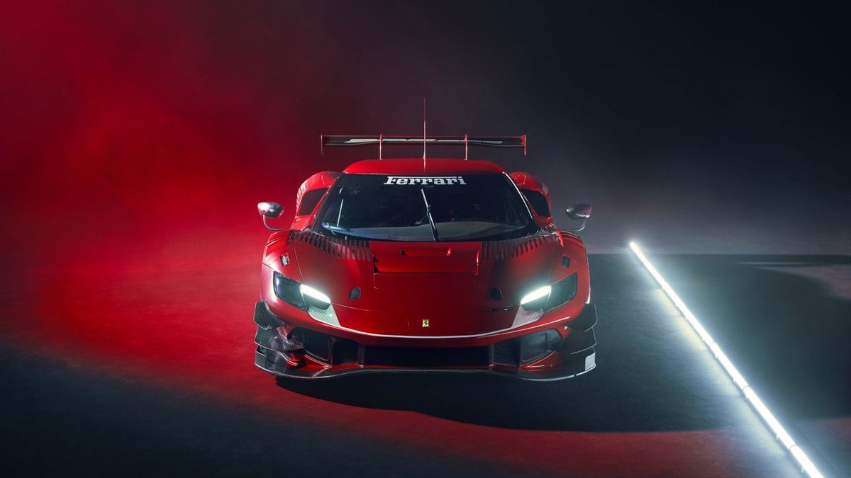 Ferrari  296 GT3 terá motor 3.0 que funciona com outro elétrico. Juntos, geram 818 cavalos  de potência