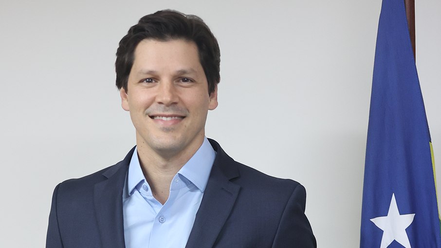 Daniel Vilela (MDB) era vice-governador de Goiás em chapa liderada por Ronaldo Caiado (PSD) e assumiu o governo em março de 2026