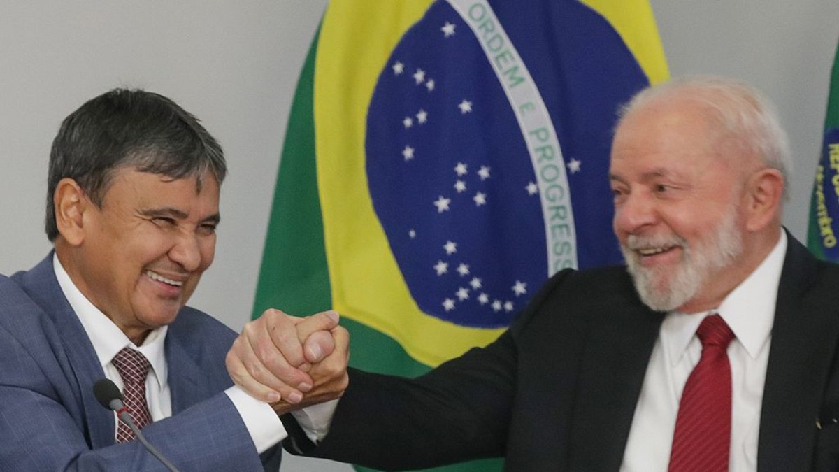 Ministro do Desenvolvimento e Assistência Social, Família e Combate à Fome, Wellington Dias e o Presidente Lula
